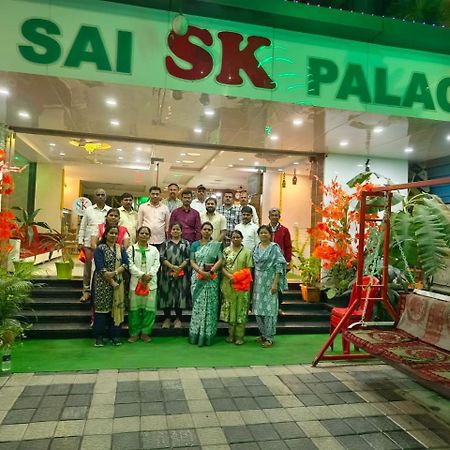 Hotel Sai Sk Palace Shirdi Exteriör bild