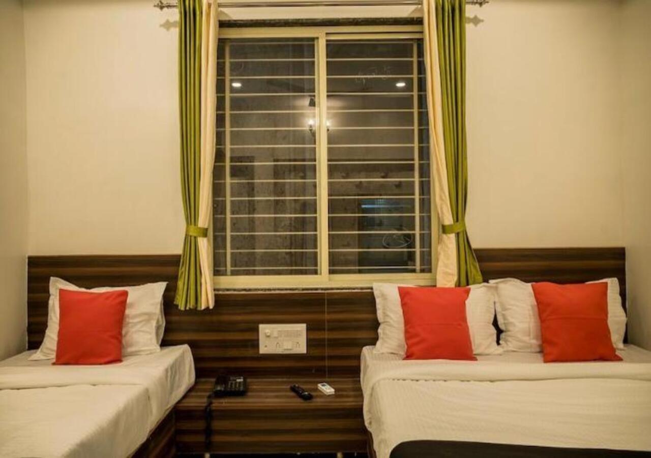 Hotel Sai Sk Palace Shirdi Exteriör bild