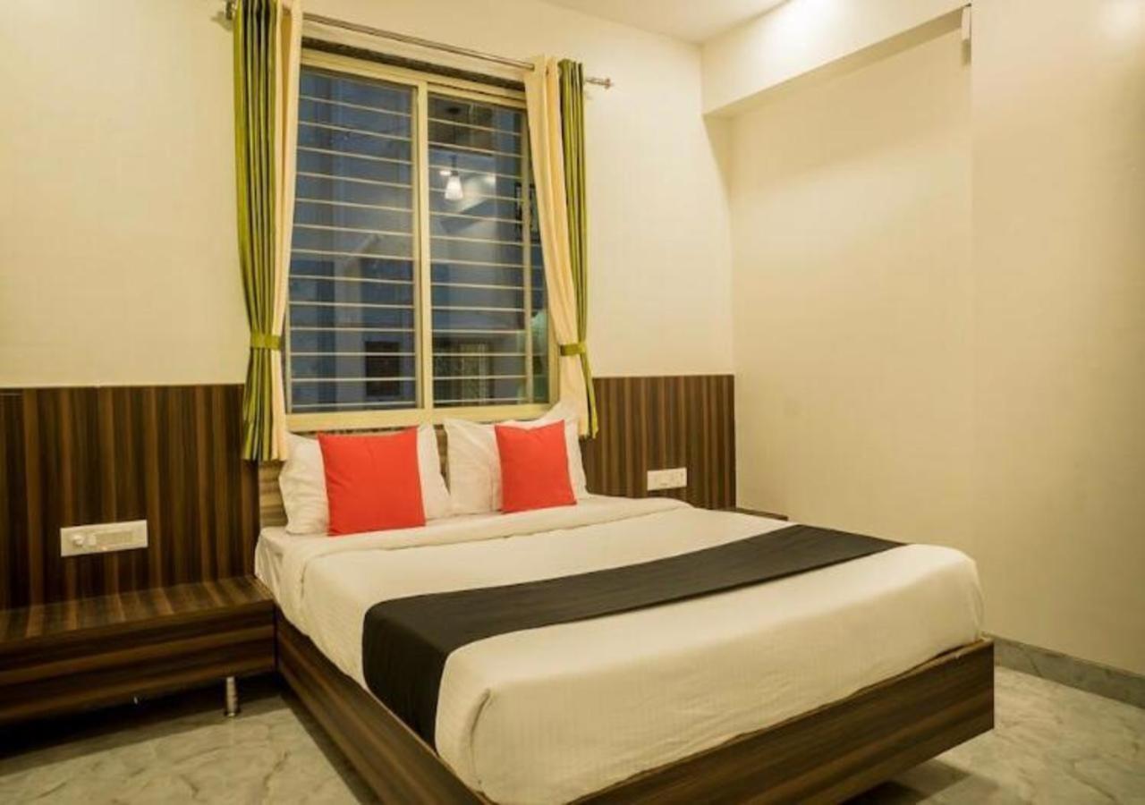 Hotel Sai Sk Palace Shirdi Exteriör bild